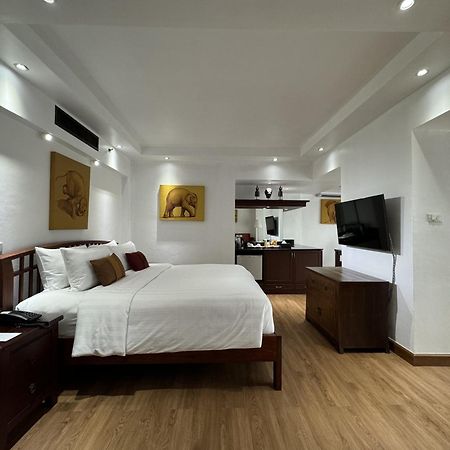 Le Siam Hotel Silom Bangkok By Pcl Exteriör bild